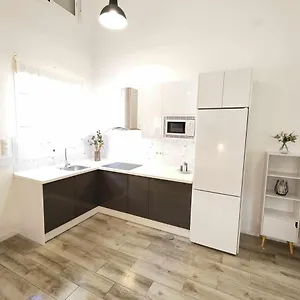 https://la-victoria-suites.1costadelsol.com