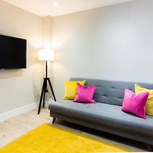 Guestready - Encantando O 2br No Newmarket Hall Appartement